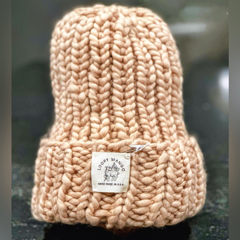 NWT Free People x Loopy‎ Mango 100% Merino Wool Slouchy Beanie Hat Tan/Camel OS
